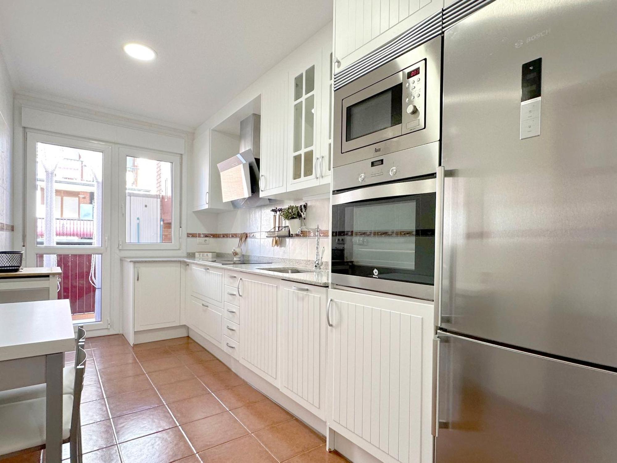 Apartamento Con Gran Terraza En El Centro Daire Castro Urdiales Dış mekan fotoğraf